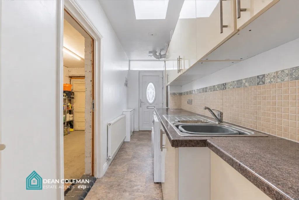 Kingsdown Road, Northfield, B31, photo 14