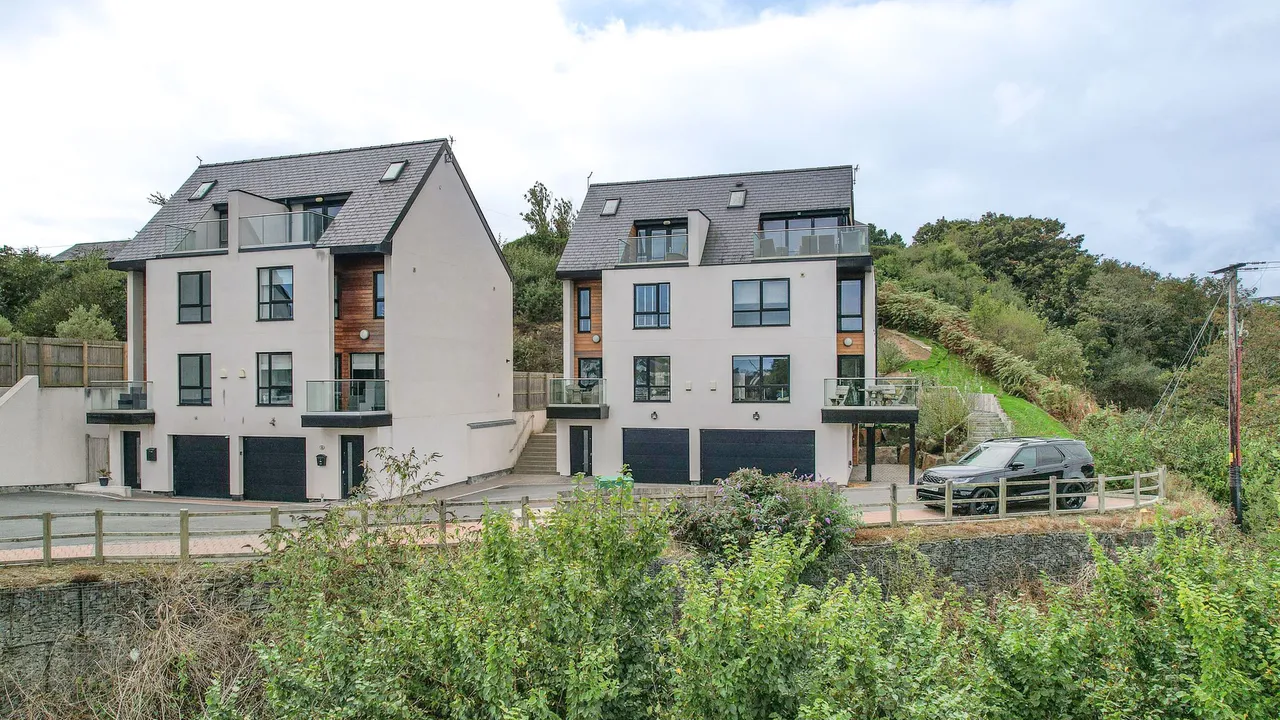 3 bed property for sale, Hafan Yr Harbwr, Abersoch, LL53