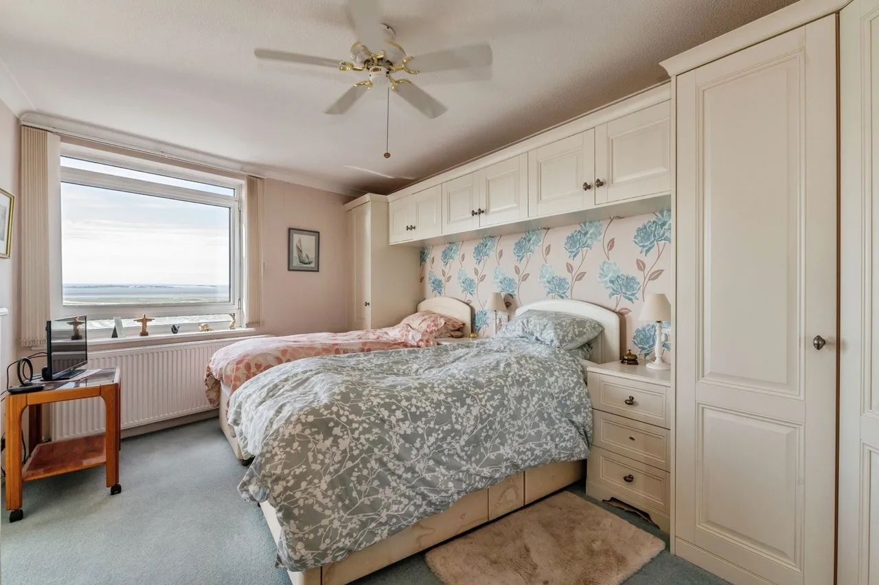 The Leas, Westcliff-on-Sea, Essex, SS0, photo 12