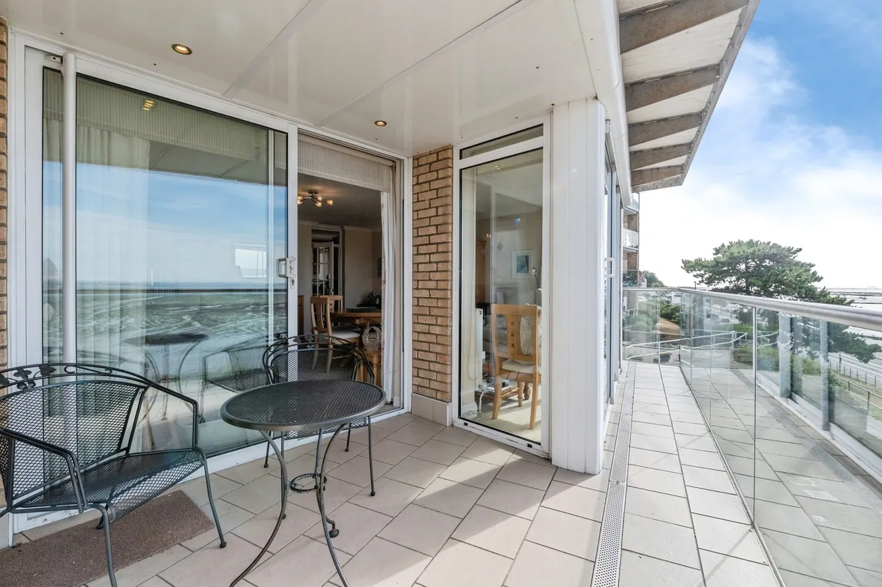 The Leas, Westcliff-on-Sea, Essex, SS0, photo 20
