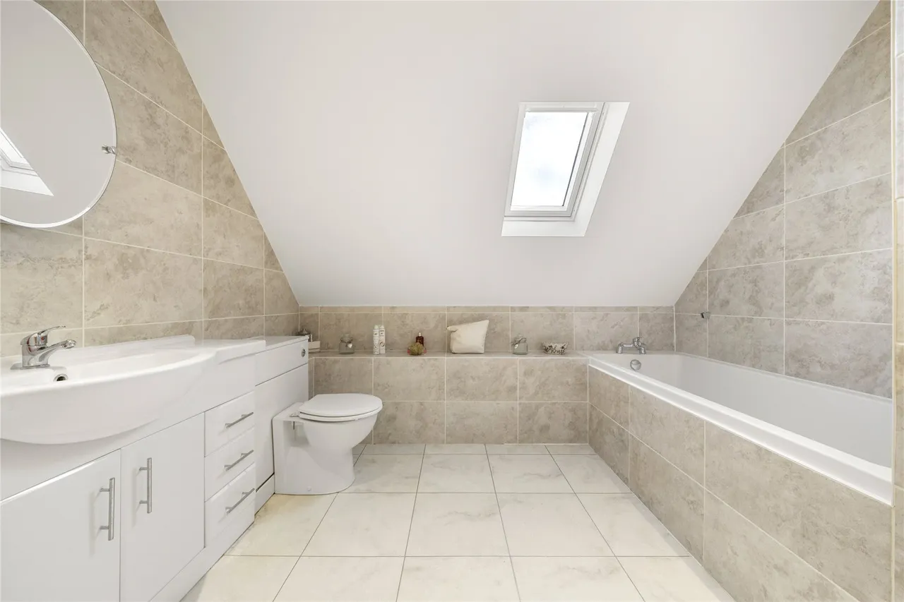 Canterbury Road, Elham, CT4, photo 13