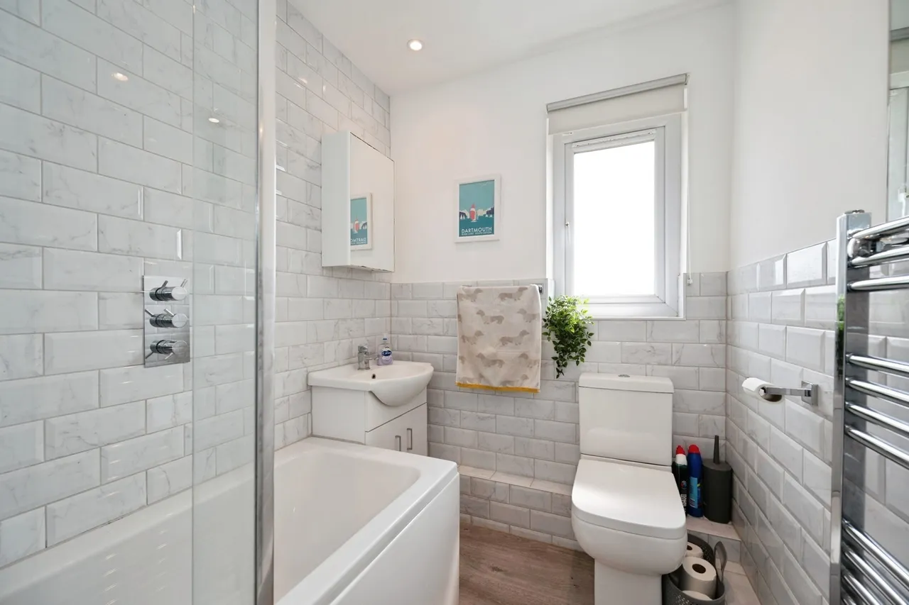 Southwood Road, Hayling Island, PO11, photo 10