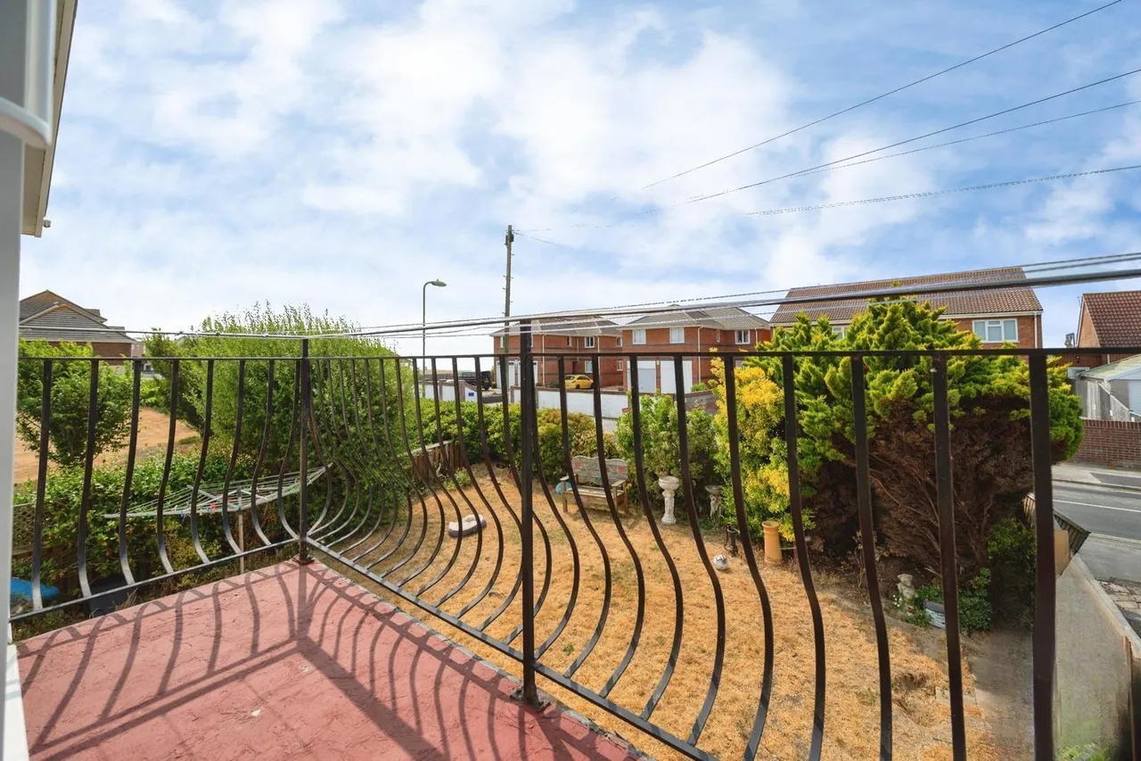 Southwood Road, Hayling Island, PO11, photo 7