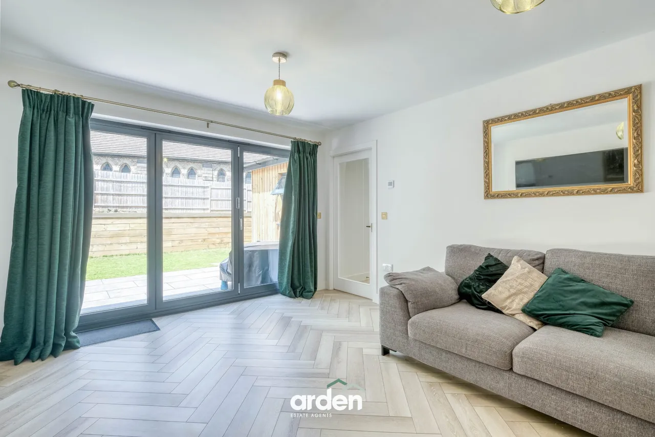 Gorge Road, Bilston, WV14, photo 7