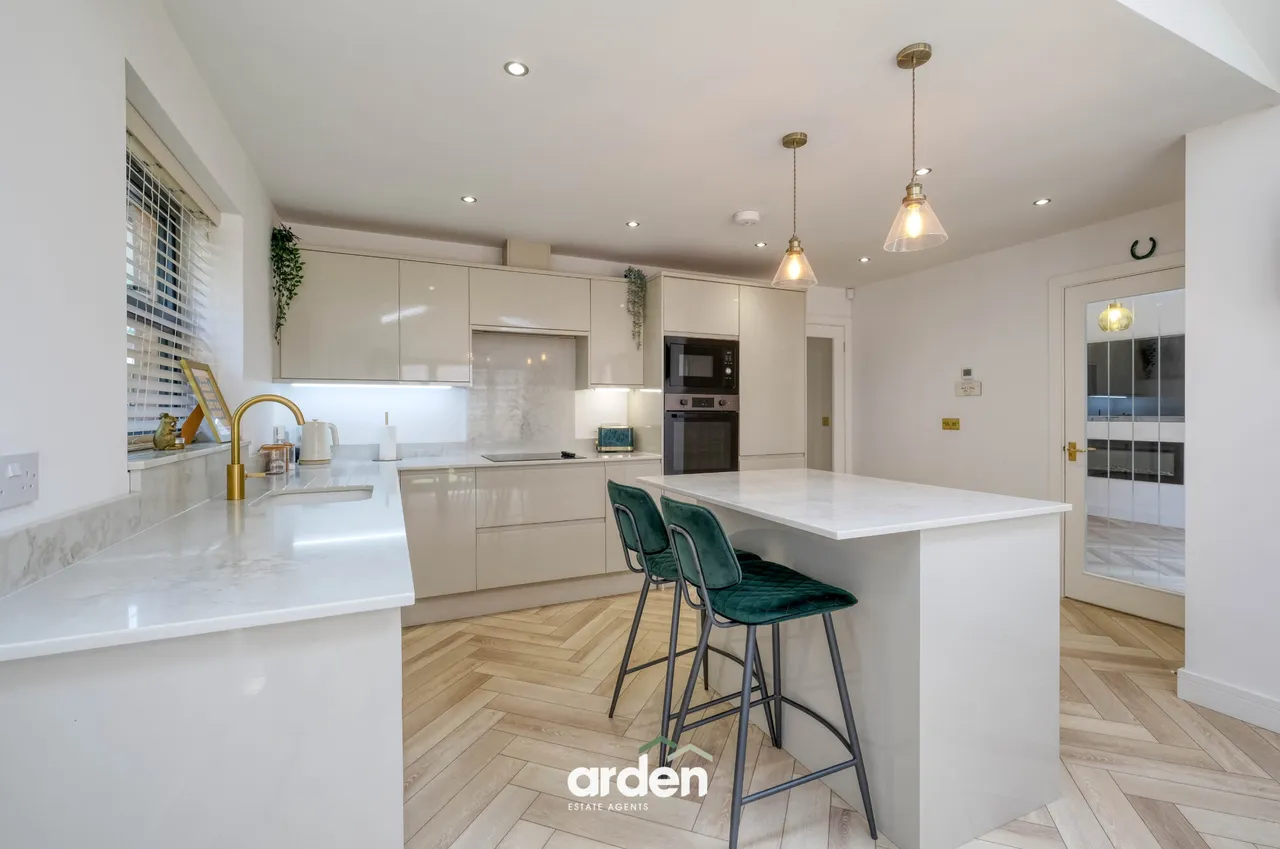 Gorge Road, Bilston, WV14, photo 2