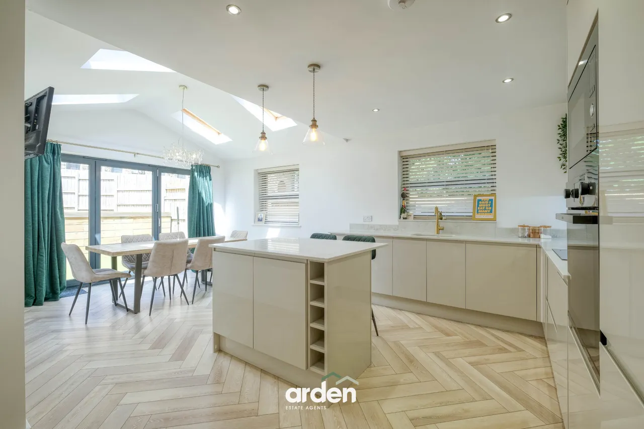 Gorge Road, Bilston, WV14, photo 5