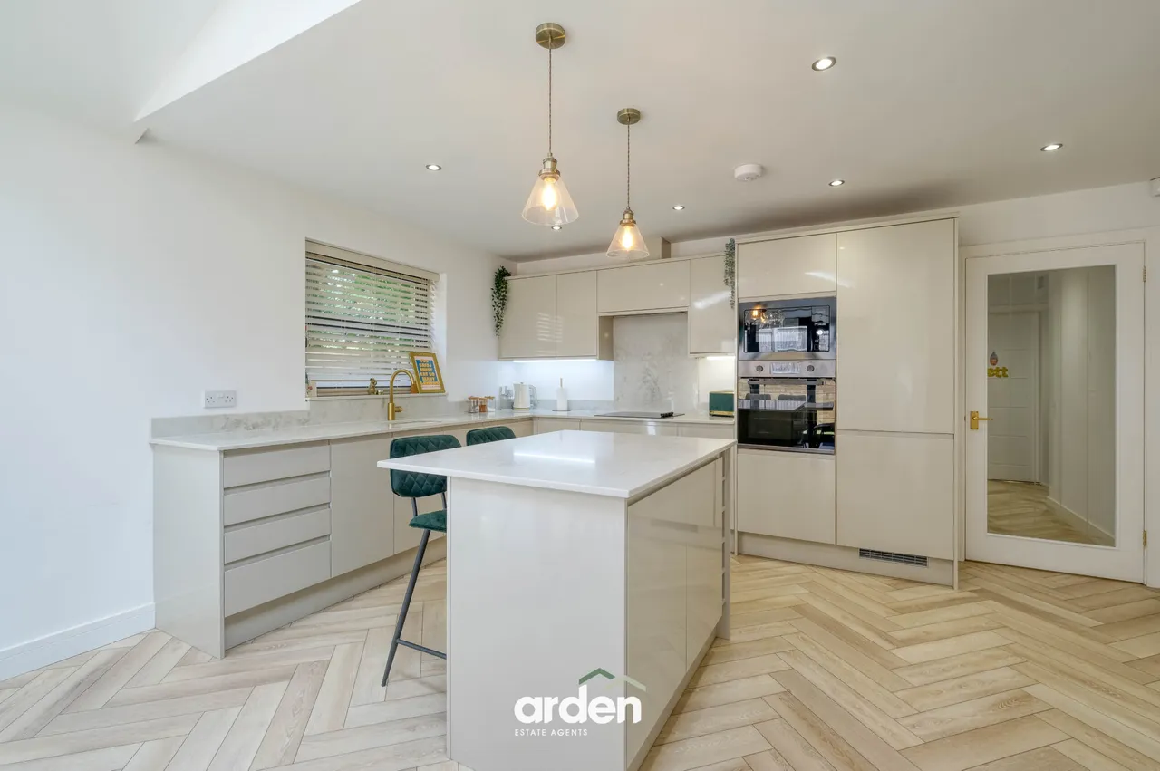 Gorge Road, Bilston, WV14, photo 6