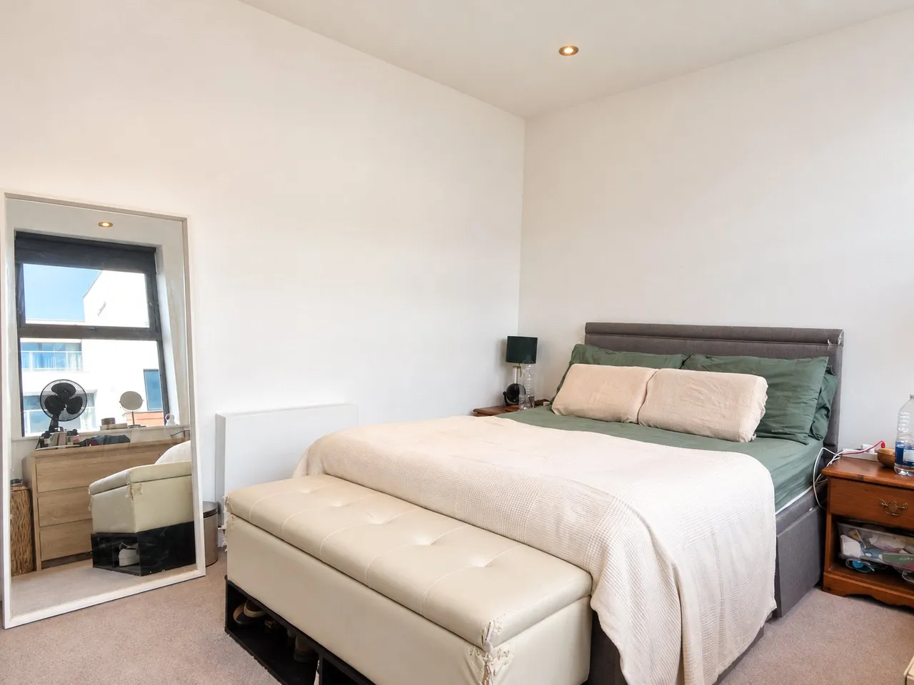 Streatham High Road, London, SW16, photo 8