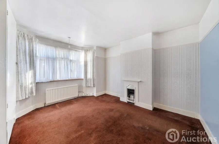 Douglas Crescent, Houghton Regis, LU5, photo 6