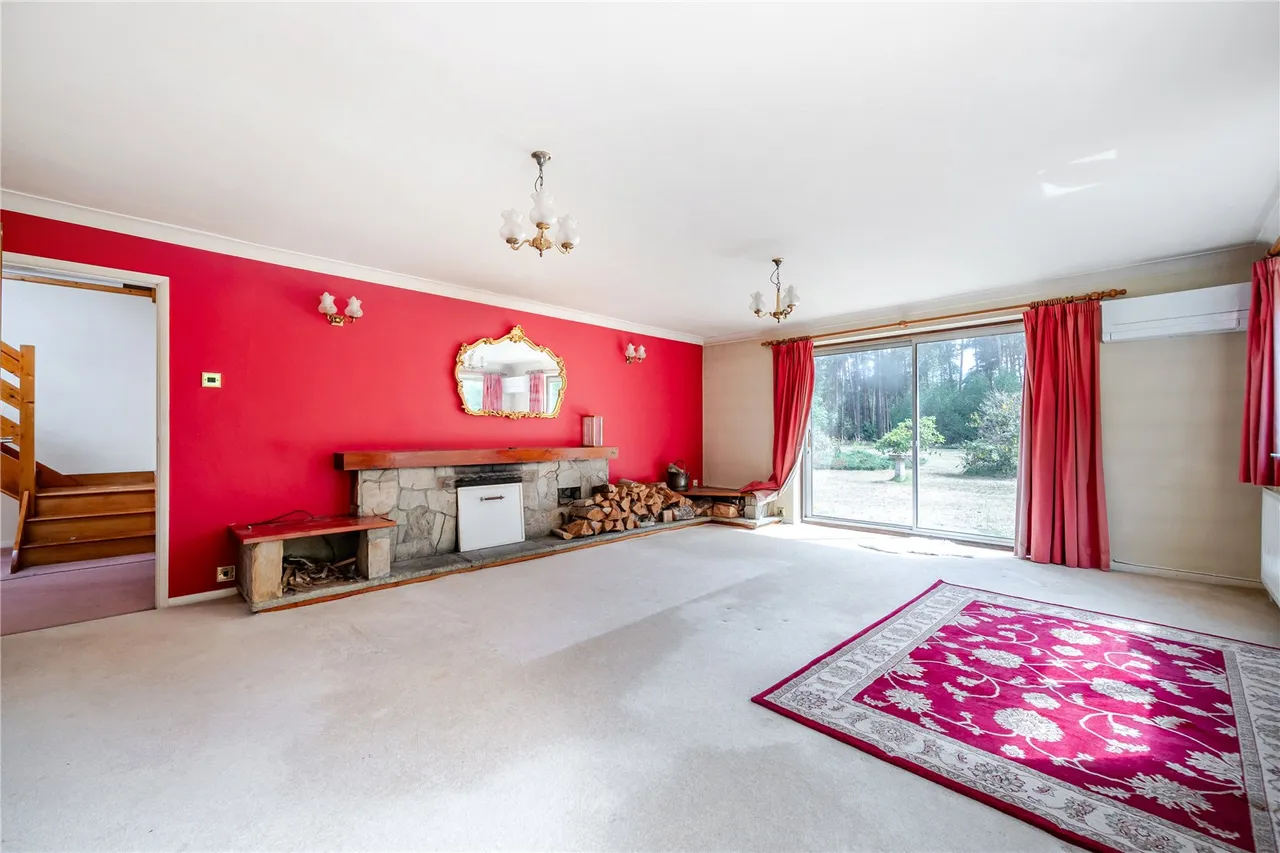 Lowicks Road, Rushmoor, Farnham, Surrey, GU10 2EY, photo 17
