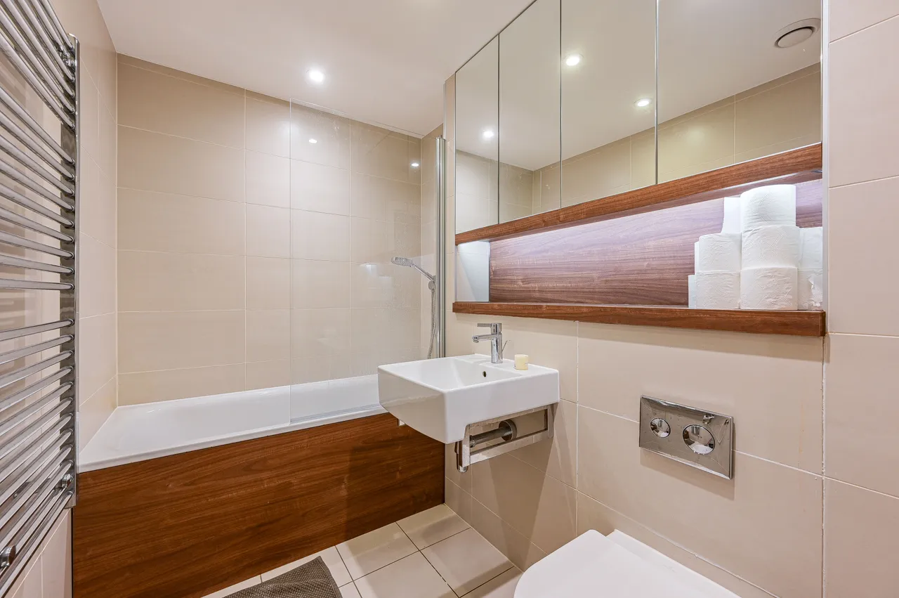 29 Drew House, 21 Wharf Street, London, photo 10