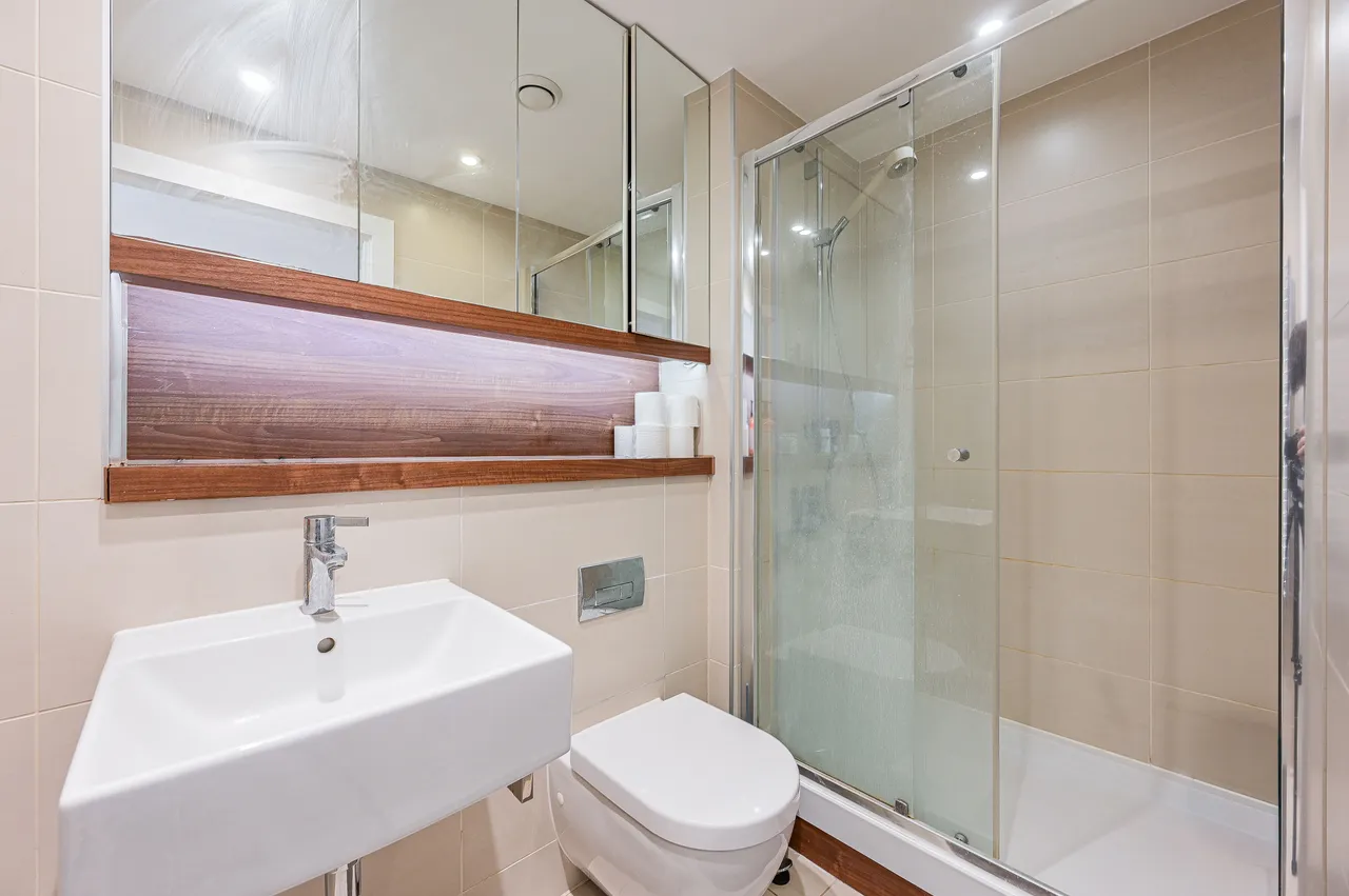 29 Drew House, 21 Wharf Street, London, photo 9