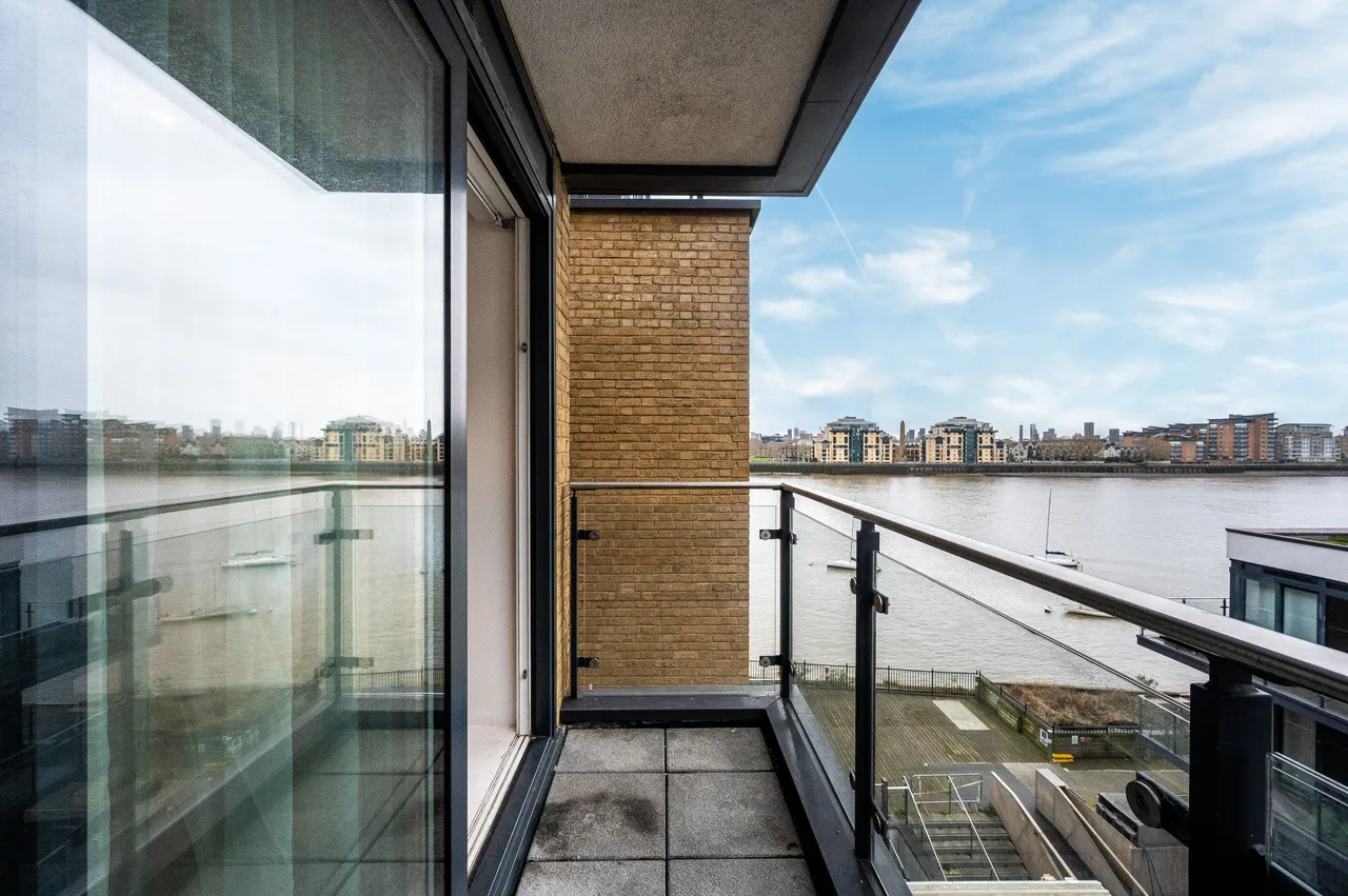 29 Drew House, 21 Wharf Street, London, photo 6