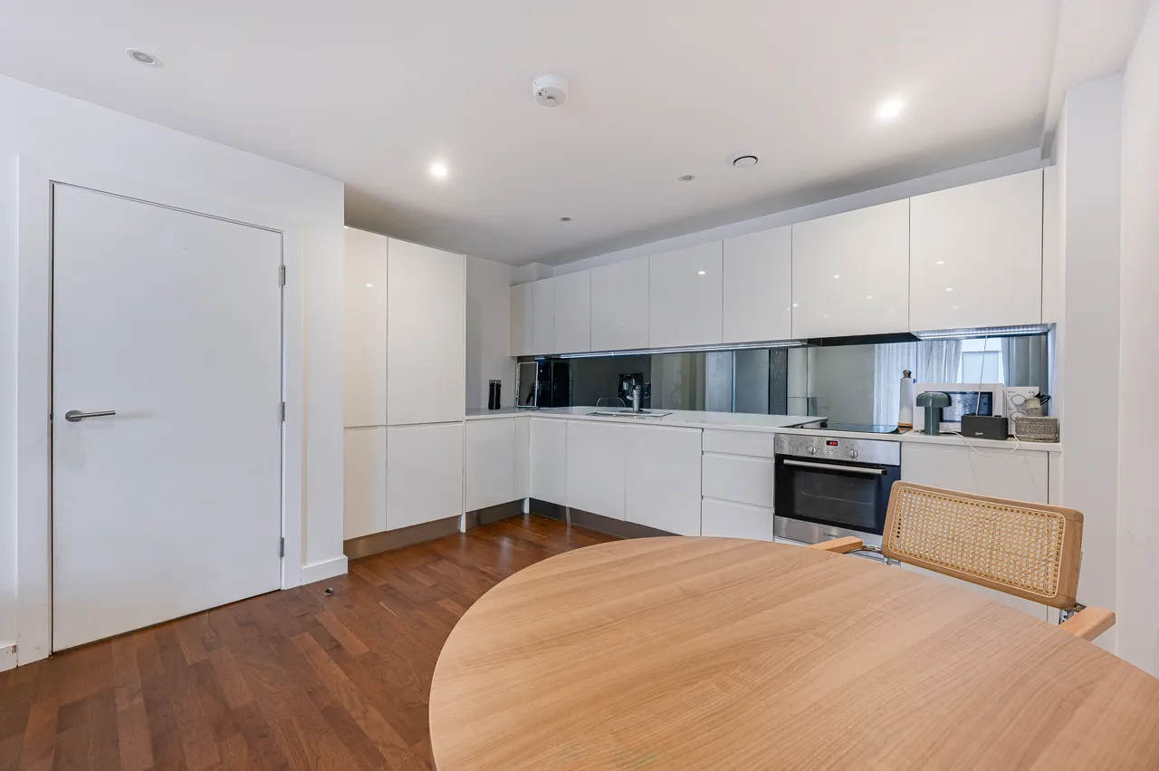 29 Drew House, 21 Wharf Street, London, photo 3