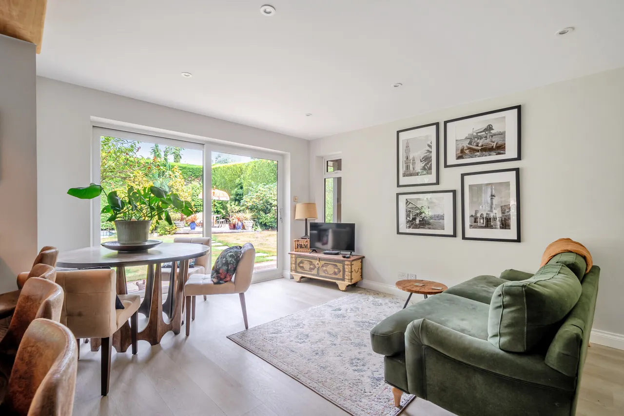 Hillgarth, Hindhead, GU26, photo 7