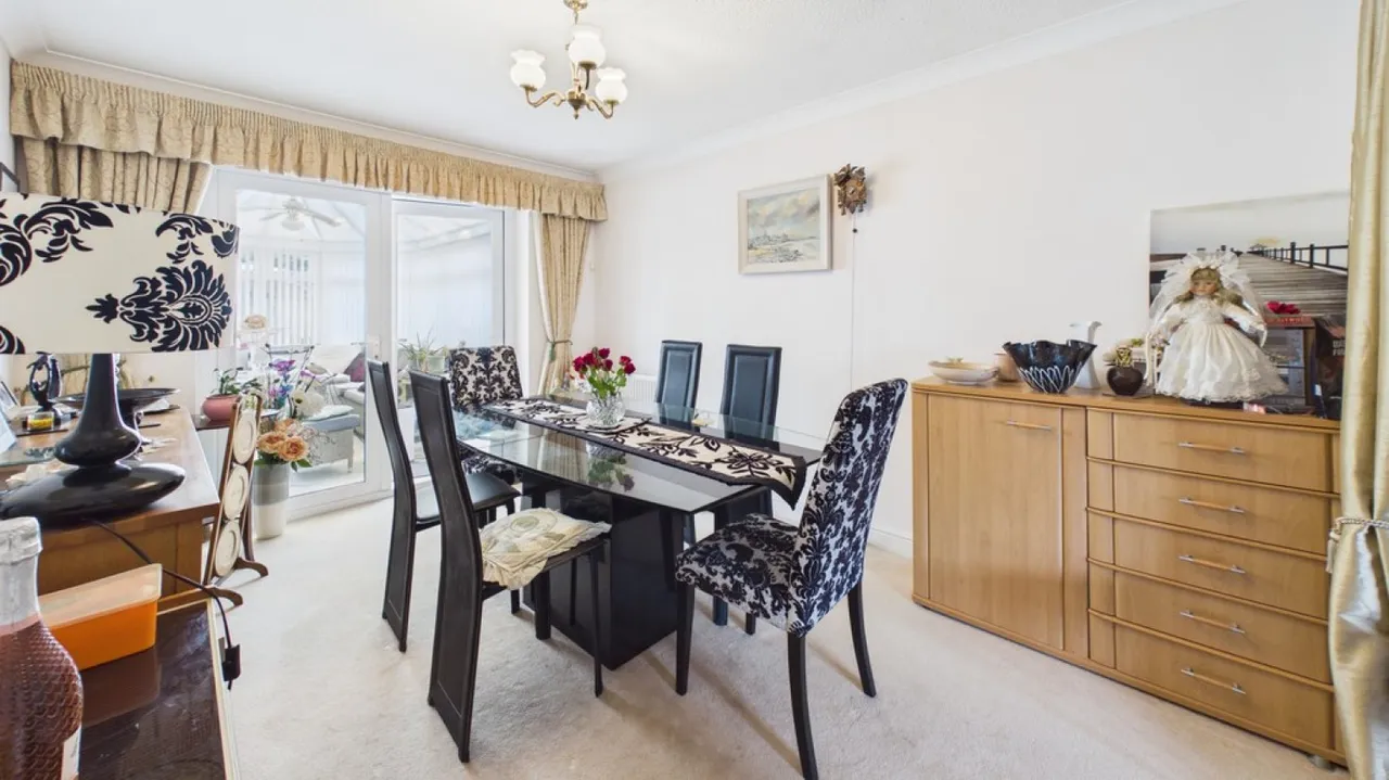 Burrow Drive, Lakenheath, Suffolk, photo 5