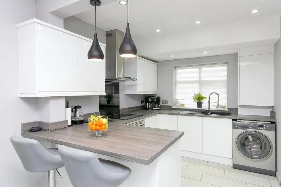 Rhuddlan Road, Rhyl, LL18, photo 3