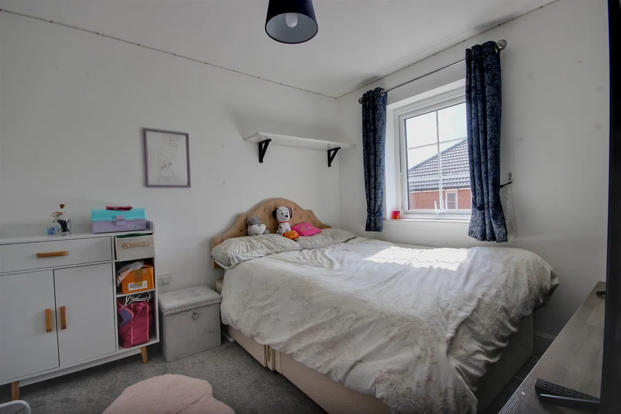 Aspen Close, Beverley, photo 9