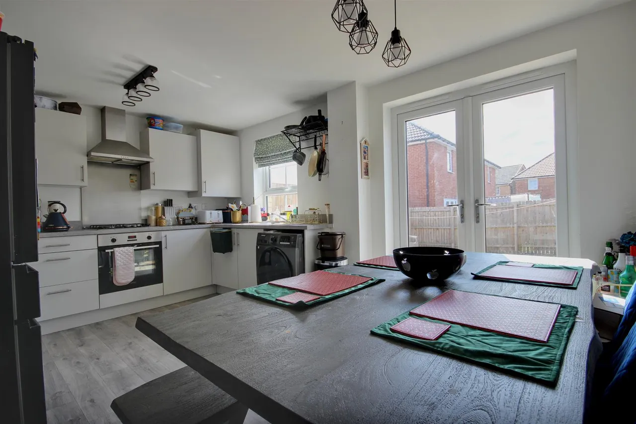 Aspen Close, Beverley, photo 5