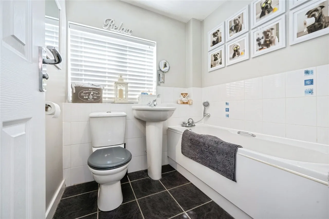Cooper Drive, Leighton Buzzard, Bedfordshire, LU7, photo 16