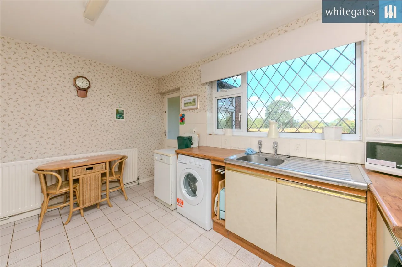 Main Road, Shavington, CW2, photo 6