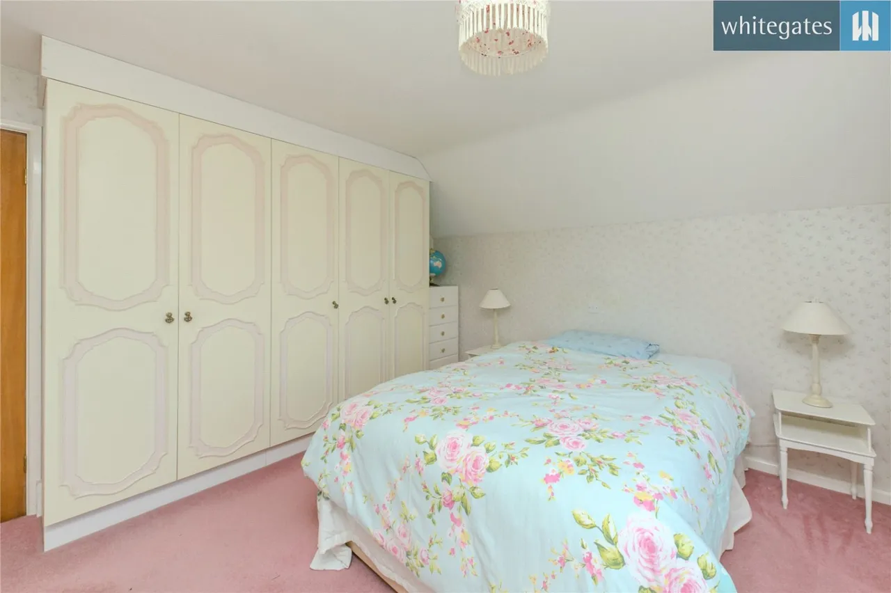 Main Road, Shavington, CW2, photo 10