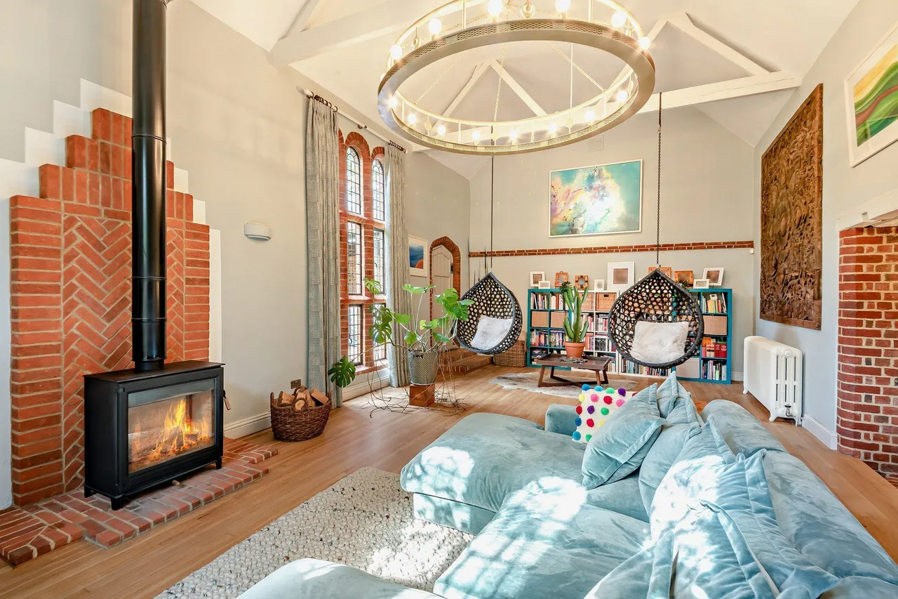 Pitt Lane, Frensham, GU10, photo 15