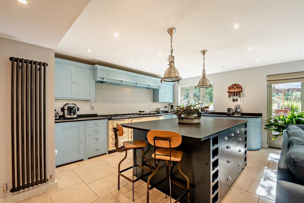 Pitt Lane, Frensham, GU10, photo 9