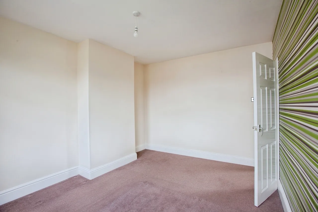 Oaks Fold Road, Sheffield, South Yorkshire, S5, photo 11