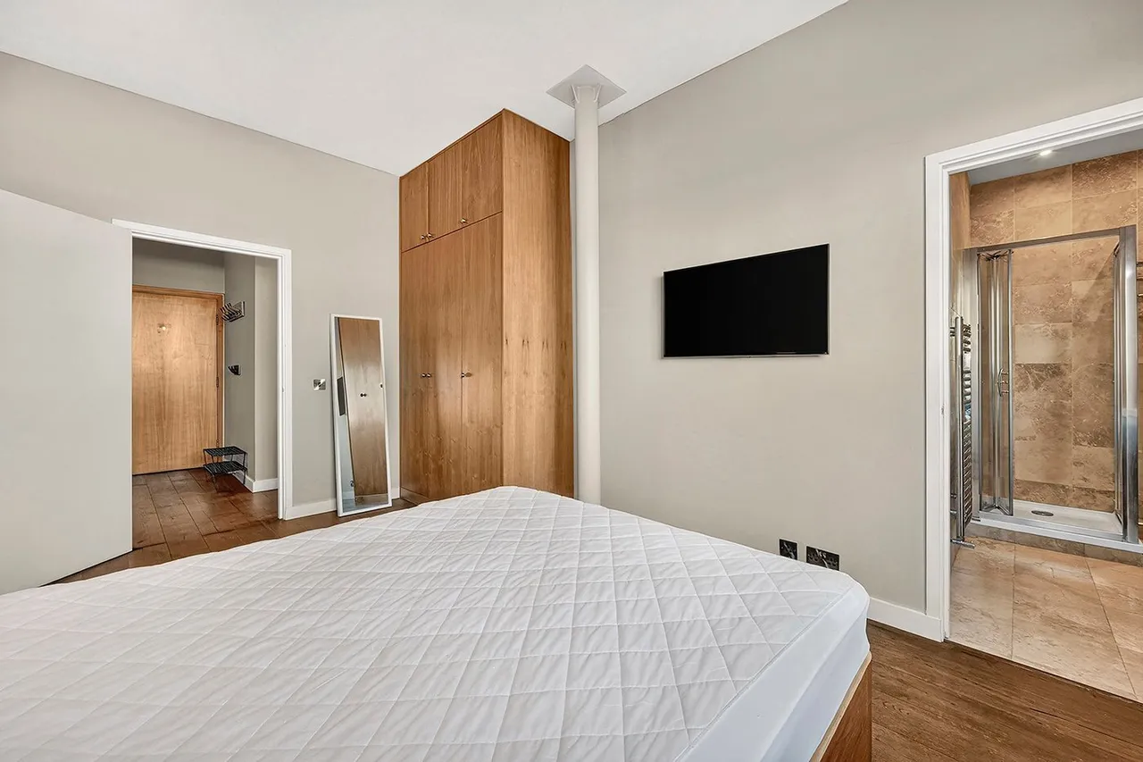 New Crane Place, London, E1W, photo 11