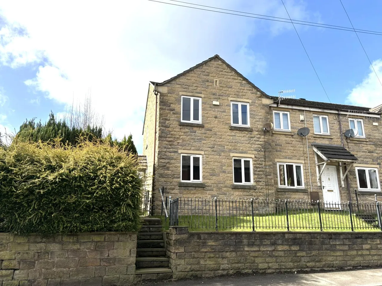 3 bed house for sale — Campbell Close, Walshaw, Bury, BL8 3BB