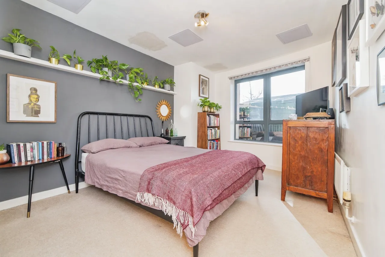 Spring Place, Barking, IG11, photo 4