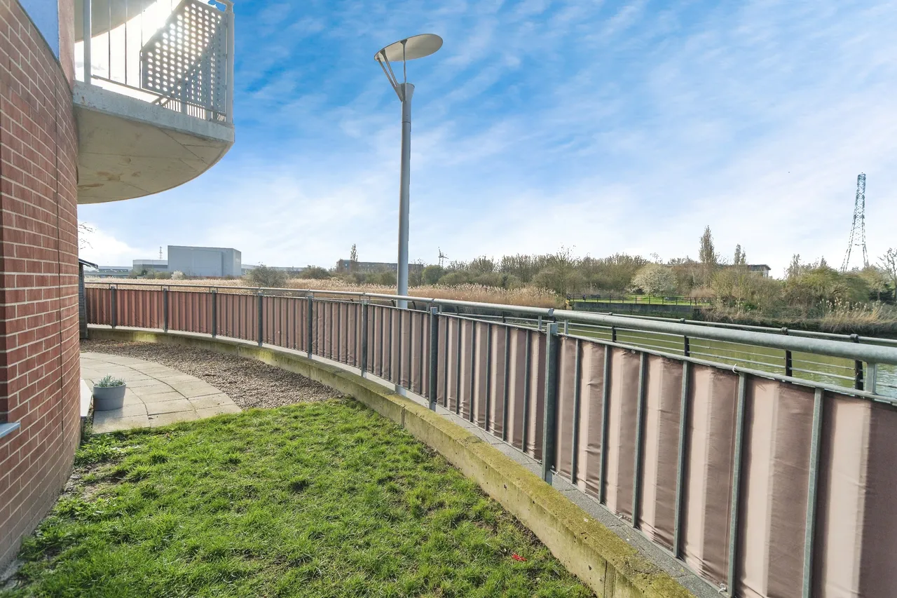 Spring Place, Barking, IG11, photo 16