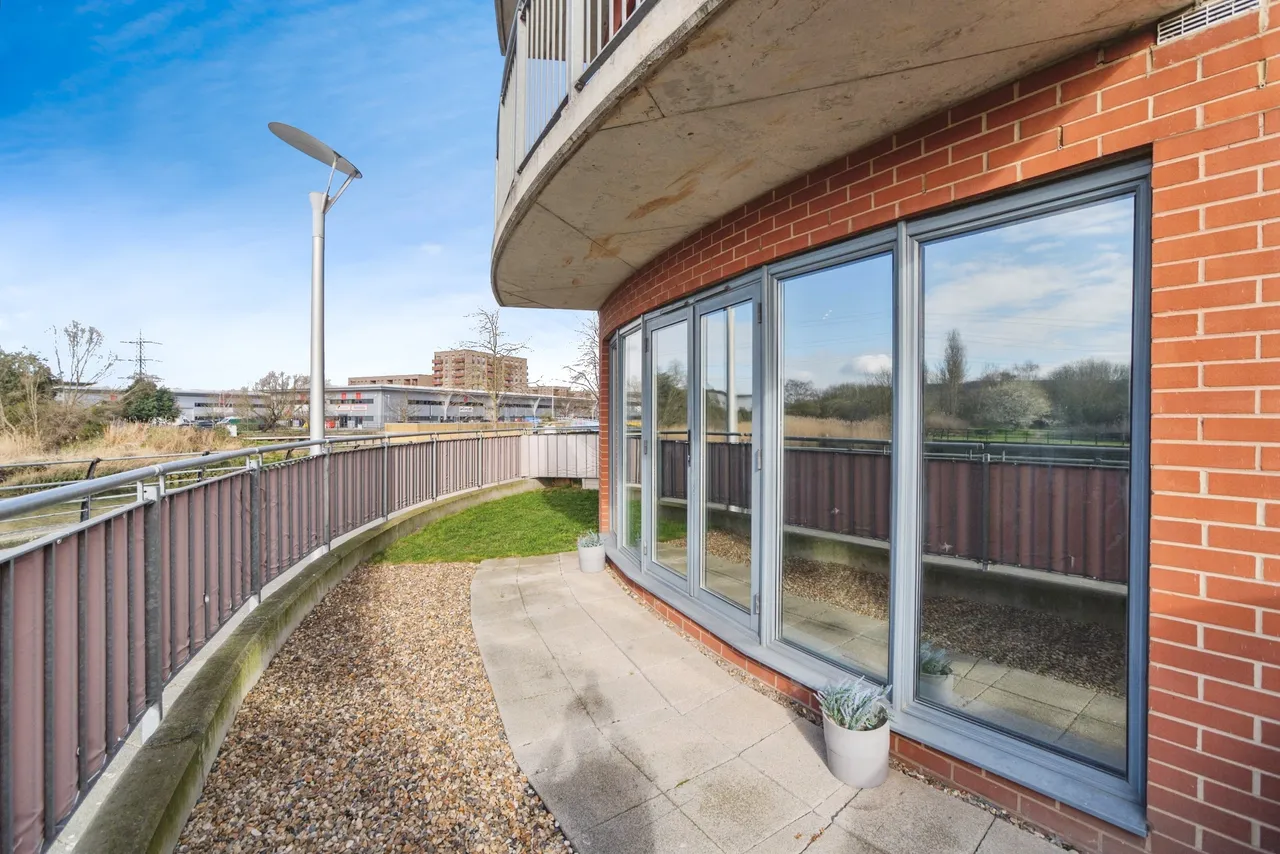 Spring Place, Barking, IG11, photo 15