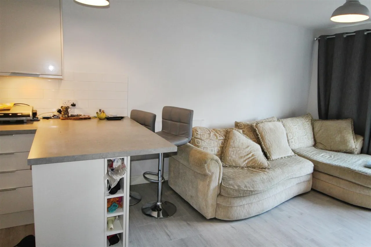 Holyhead Mews, Cippenham, photo 2