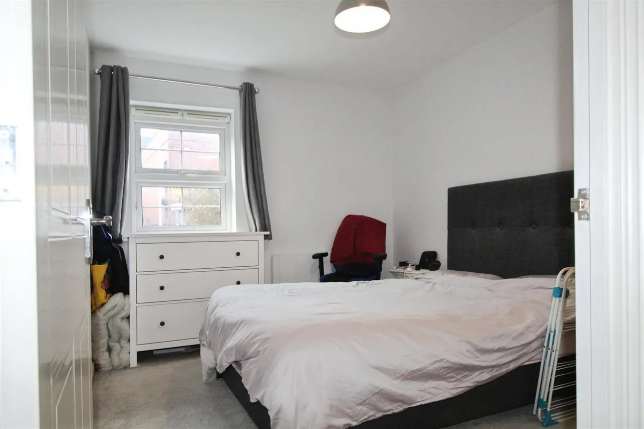 Holyhead Mews, Cippenham, photo 5