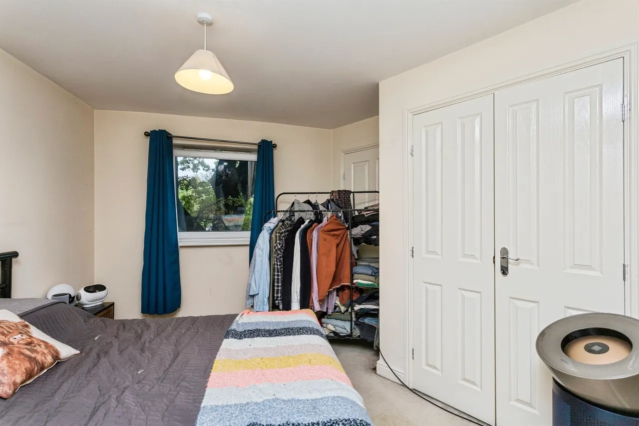 Trafalgar Gardens, Crawley, RH10, photo 7