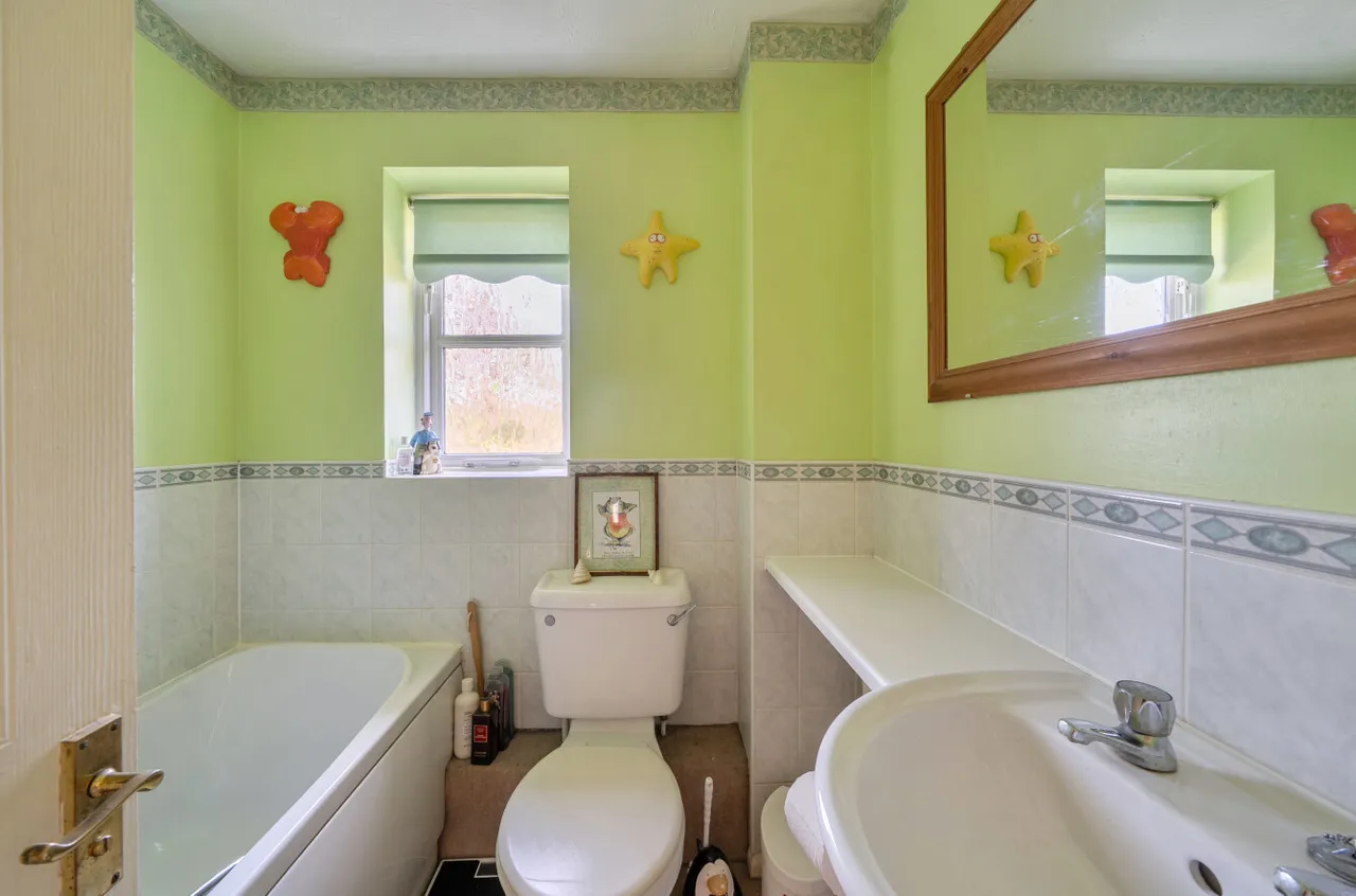 Lincoln Close, Ash Vale, Surrey, GU12 5SU, photo 6