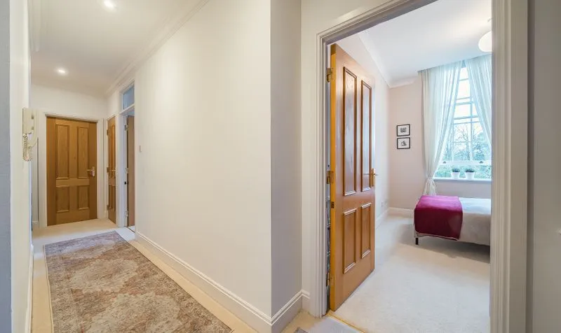Grove Close, Crossness House Grove Close, KT19, photo 8