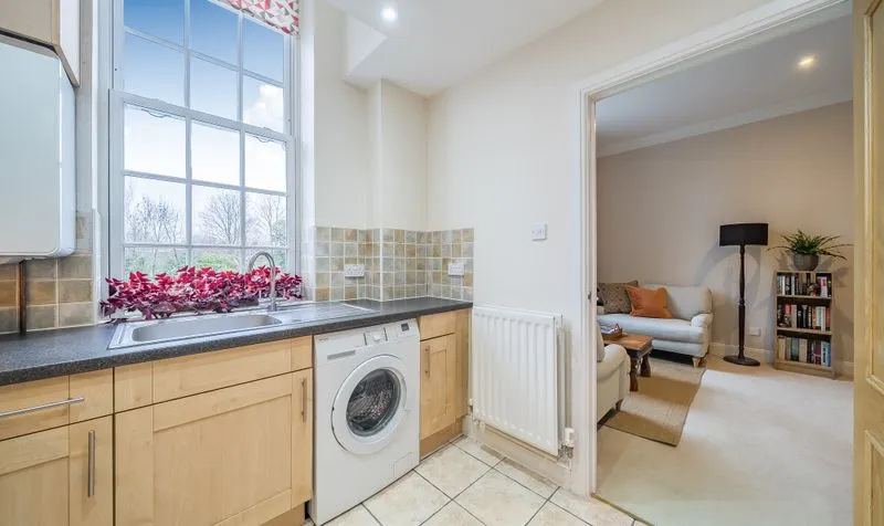 Grove Close, Crossness House Grove Close, KT19, photo 4