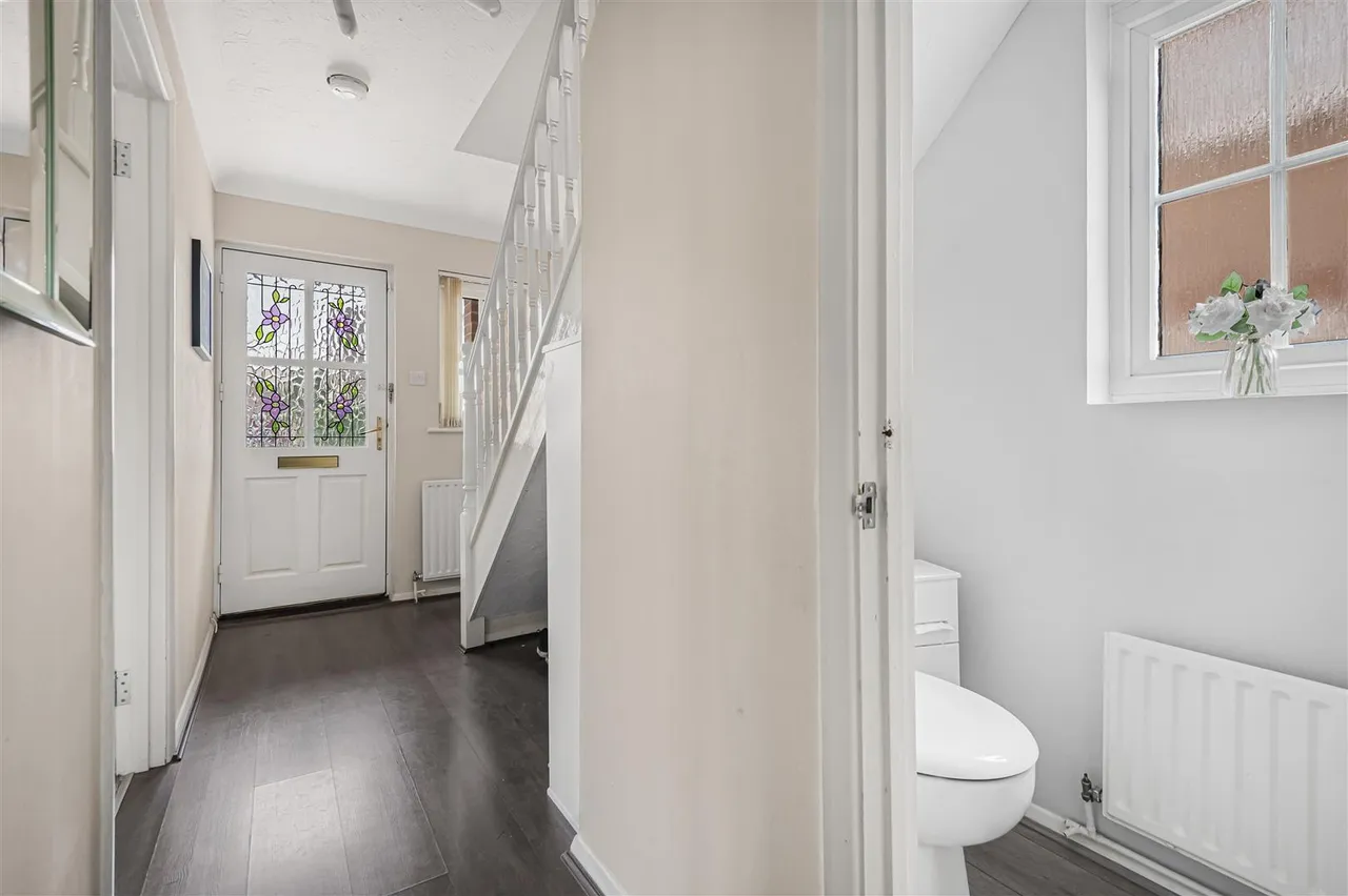 Eltham Avenue, Cippenham, photo 13