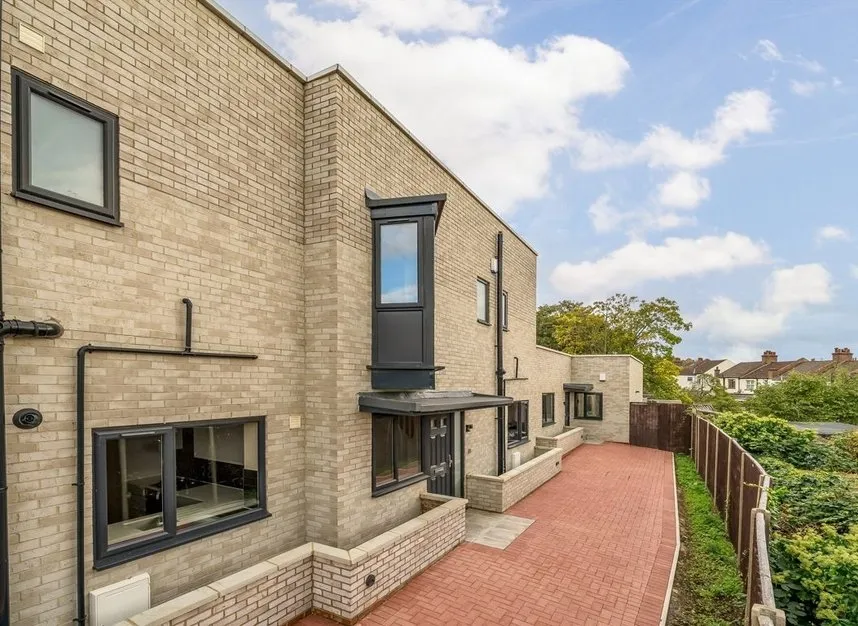 property for sale, Hythe Road, Thornton Heath, CR7