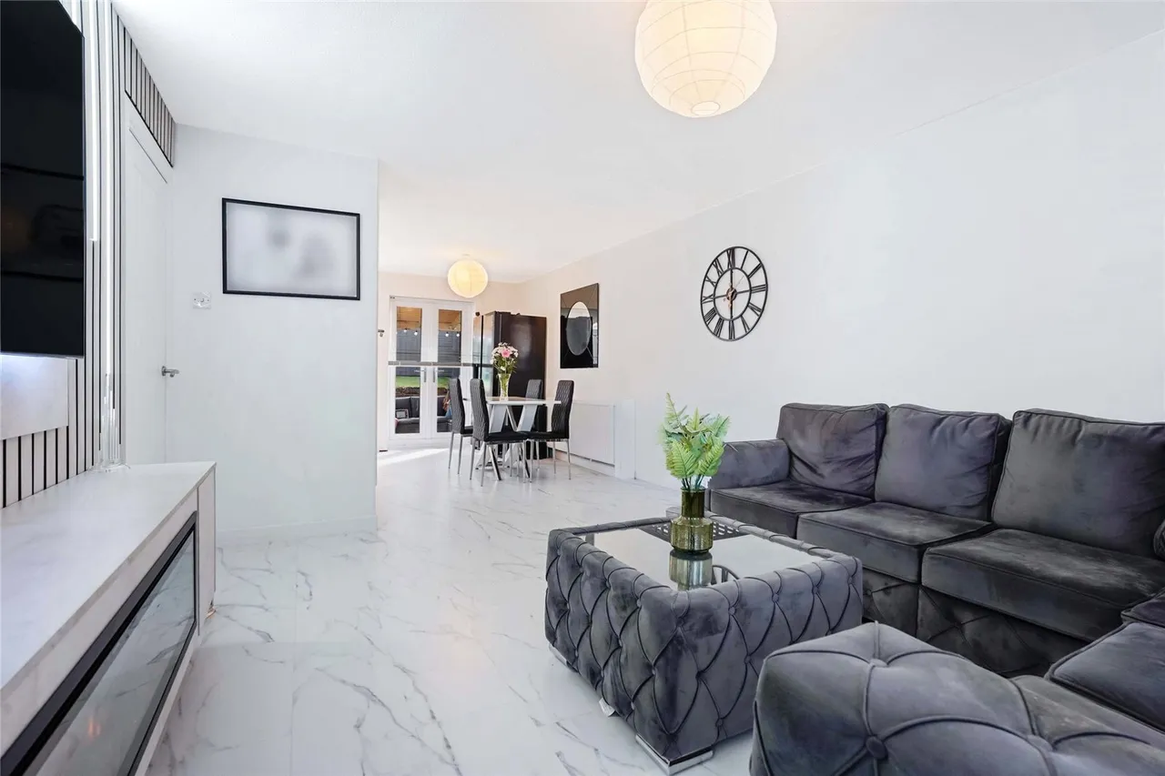 Woodend Walk, Armadale, EH48, photo 5