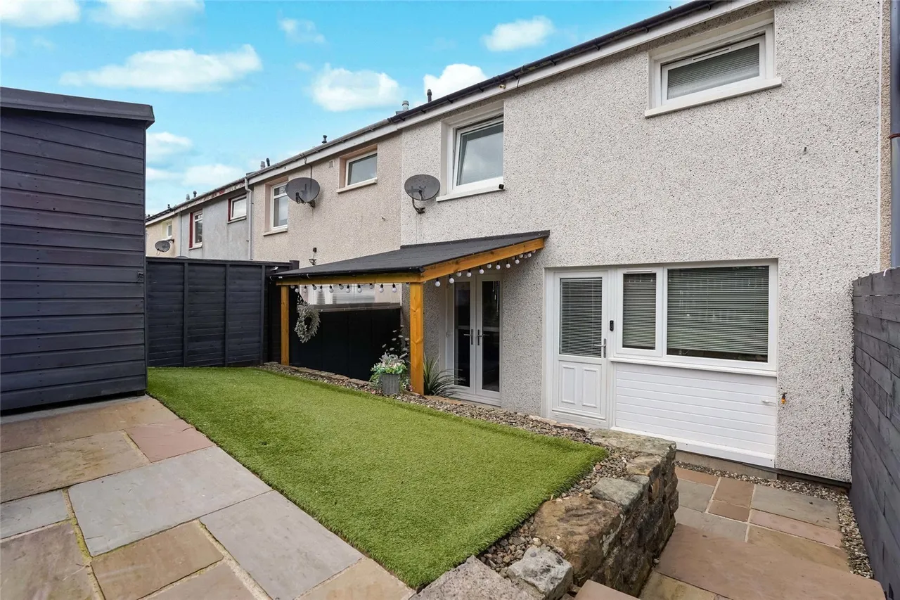 Woodend Walk, Armadale, EH48, photo 3