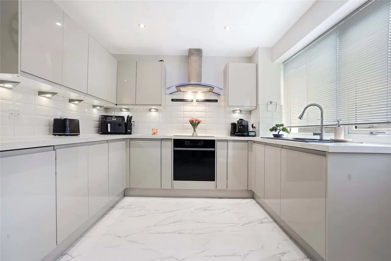 Woodend Walk, Armadale, EH48, photo 8
