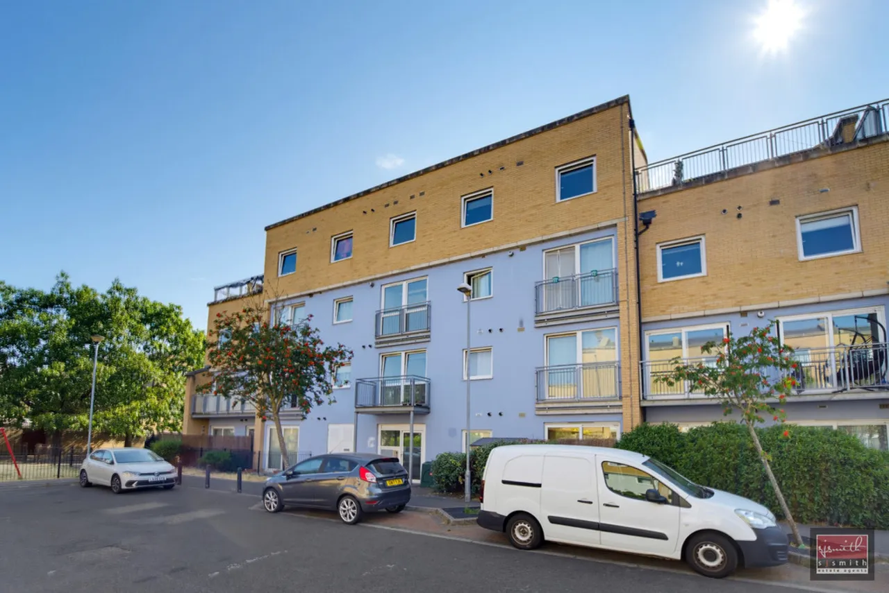 Wooldridge Close, Feltham, photo 9
