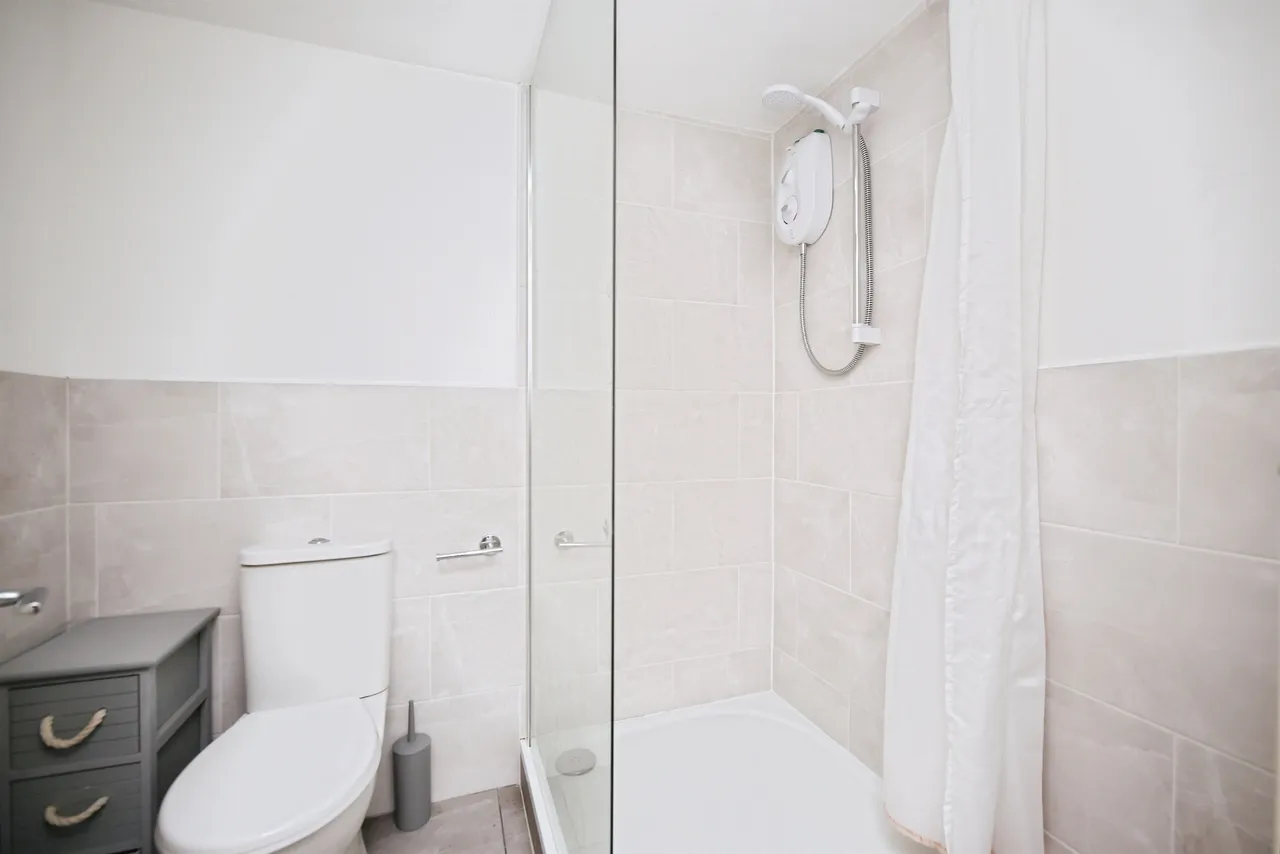 Wharton Avenue, Solihull, B92, photo 11