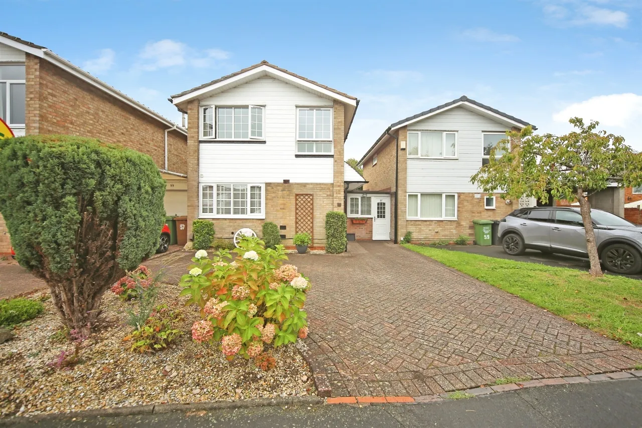 4 bed house for sale, Wharton Avenue, Solihull, B92