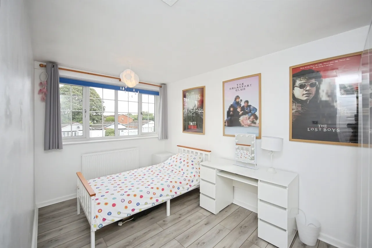 Wharton Avenue, Solihull, B92, photo 20