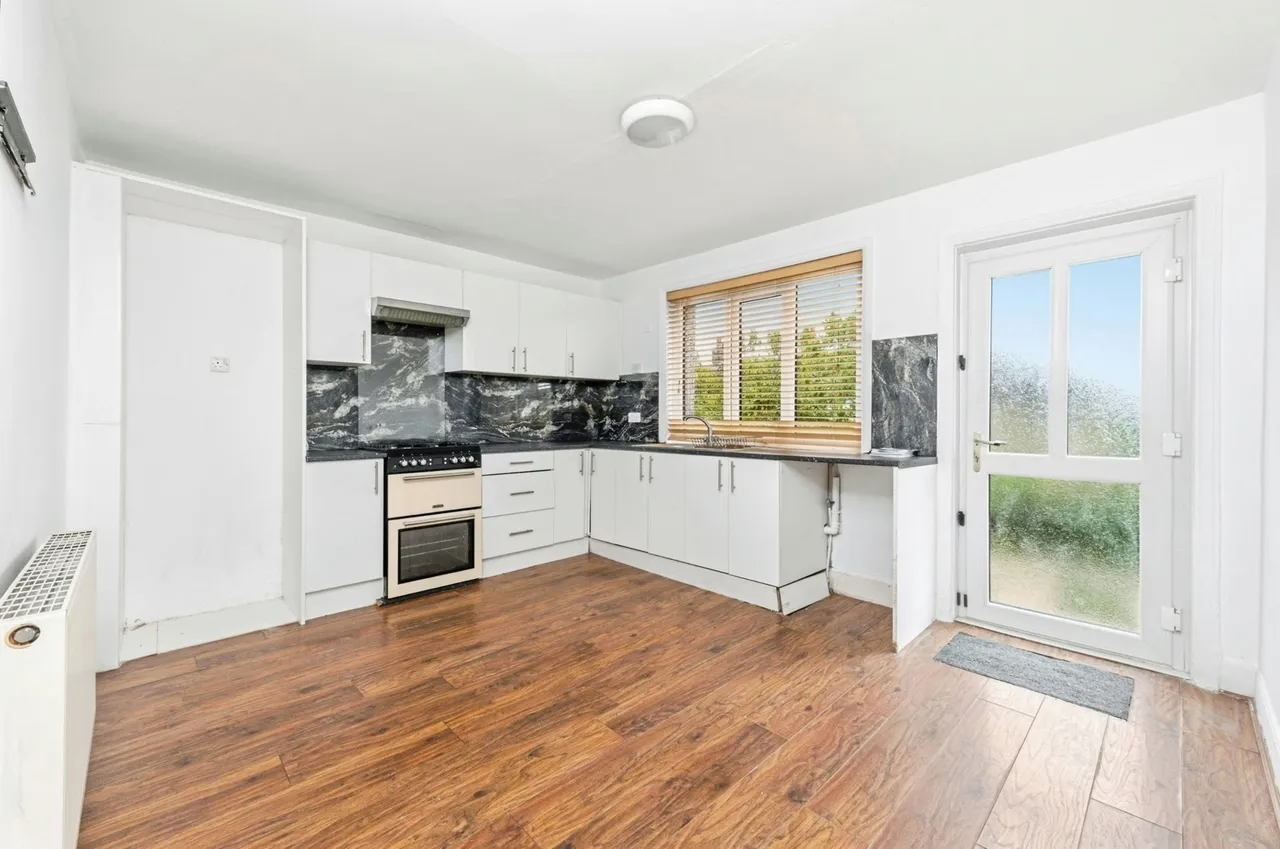 Whitehall Road West, Cleckheaton, West Yorkshire, BD19, photo 3